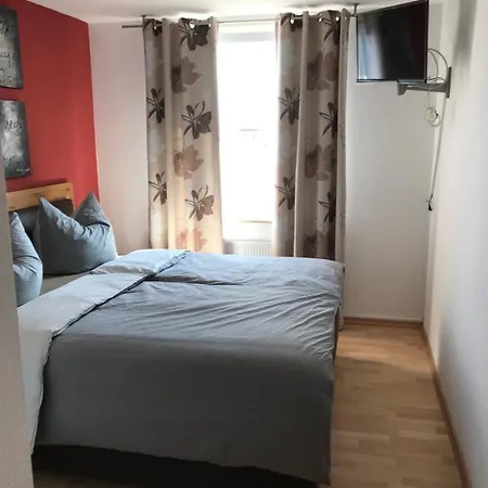 Maxdorfer Hof 2*